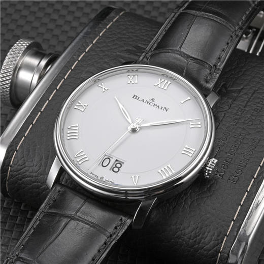 宝珀 Blancpain 经典系列男士自动机械腕表 6669-1127-55B 商品图5