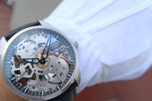 TW天梭T-CLASSIC系列T070.405.16.411.006497手动机械机芯,43毫米直径，男士手表，材质：316l精钢，机芯直径：36.6毫米机芯 商品图9