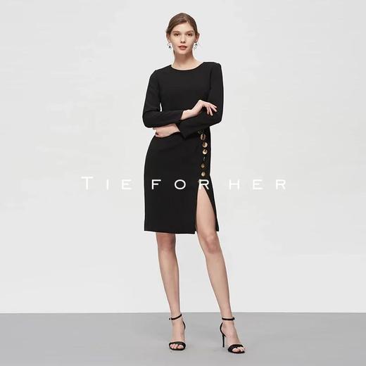 19SSDU79 炭黑色修身多扣开衩连衣裙 商品图1