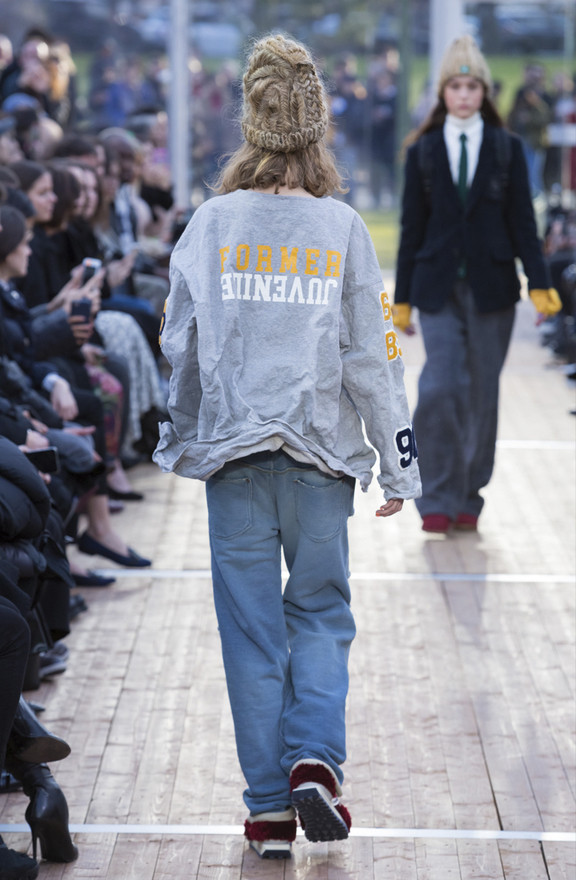 undercover 水洗蓝破洞牛仔裤