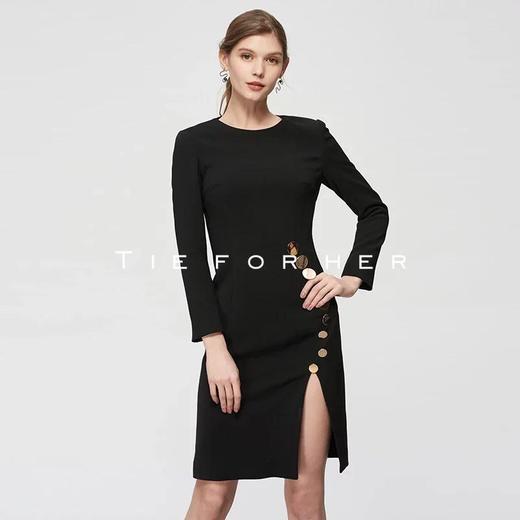 19SSDU79 炭黑色修身多扣开衩连衣裙 商品图2