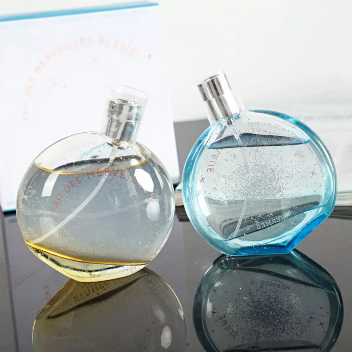 b0320172女士春季新款时尚高端奢华经典气质魅力清香型大众香水