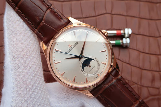 VF乱真版积家薄大师玫瑰金，目前市面 做到日历和月相所有功能和原装机芯一致 机芯采用稳定性 强的9015改装 原版Cal．925 商品图2