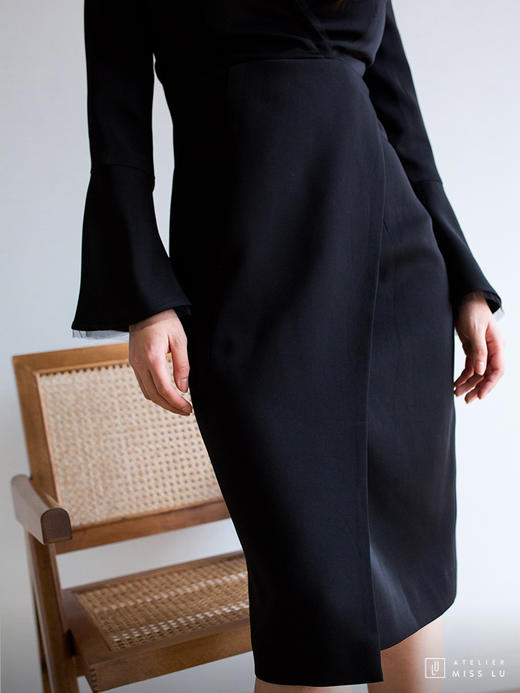 AtelierMissLu / Carly-黑色拼纱荷花袖连衣裙 商品图5