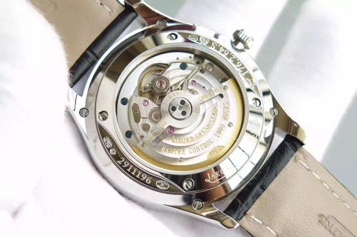 VF积家Q1368420。日历和月相所有功能和原装机芯一致 进口9015机械改装复刻原版Cal．925全自动机芯 精细的打磨和做工 透底，牛皮表带 商品图8