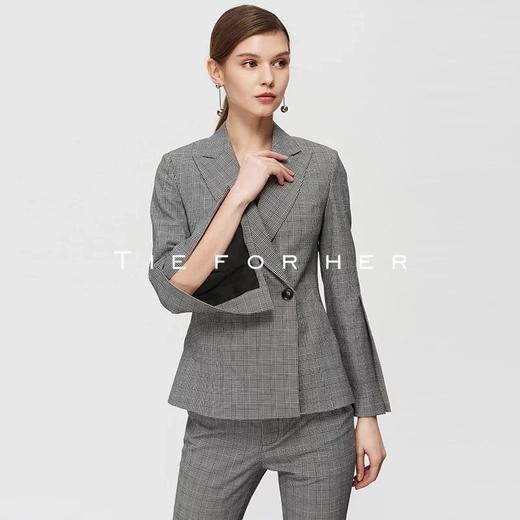 19SSDU131 黑白亲王格袖前开叉西装两件套 商品图3