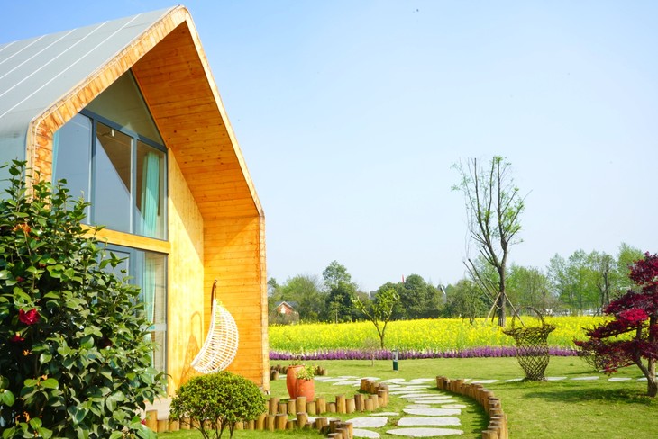 【花海独栋别墅】399元住进春天花海里,去新津集趣 · 农博园共享农庄