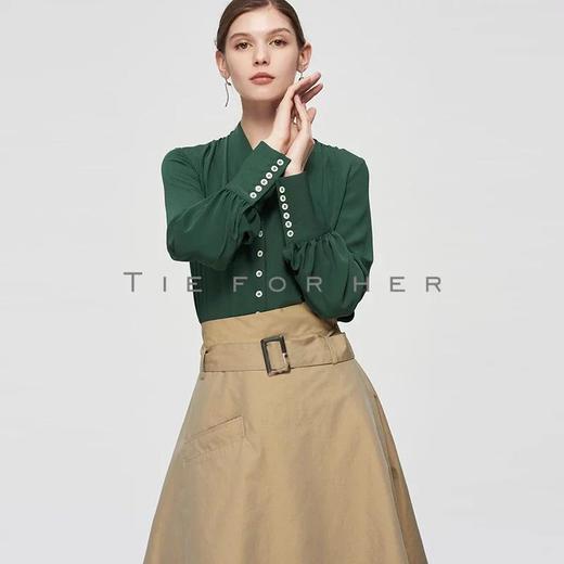 19SSDU68 英国绿V领衬衫 商品图3