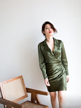AtelierMissLu / Bianca-月光绿排扣西装裙