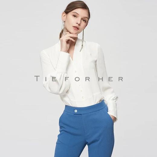 19SSDU66 莹白色V领衬衫 商品图2