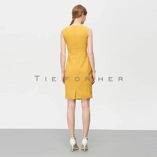 19SSDU147 向日葵黄多线分割无袖连衣裙 商品图4