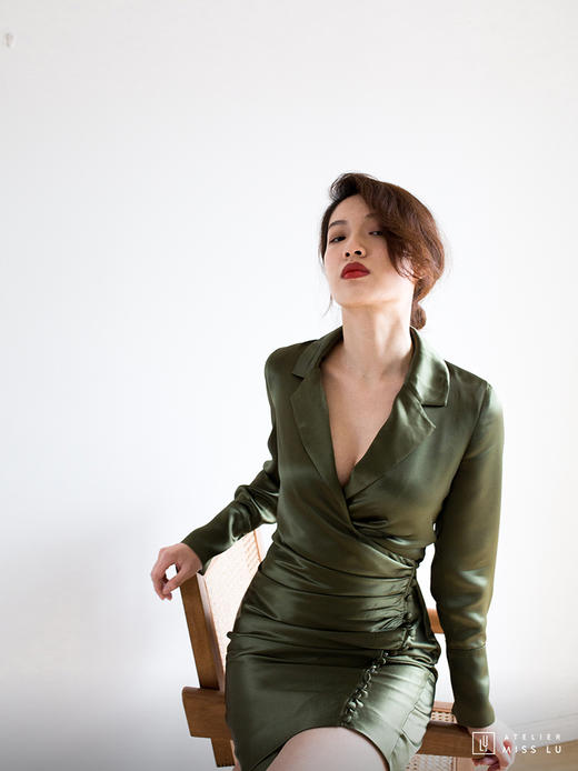 AtelierMissLu / Bianca-月光绿排扣西装裙 商品图5