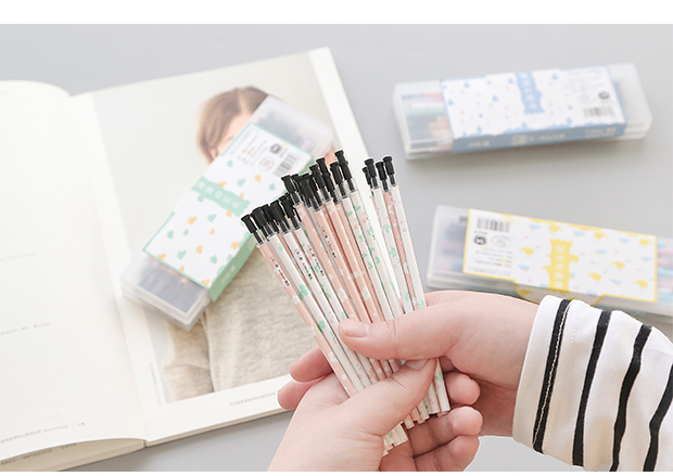 三年二班文具z黑色中性笔芯水笔芯3050支盒装笔芯05038035