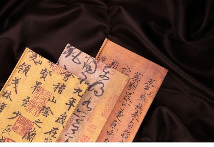 锦书笔记本(三种款式随机发)