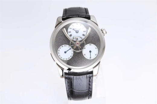 【MB&F】「Legacy Machine Split Escapement」爆款来袭！搭载与 Stephen McDonnell 合作设计的全自动上链机芯，摆频18000vph。 商品图1