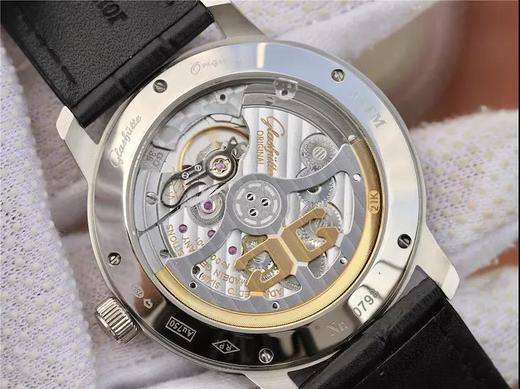 格拉苏蒂原创议员大日历月相腕表，正品开模。【新款亮点】表壳升级到42毫米，表盘比例与日历窗口更大接近原装 商品图6