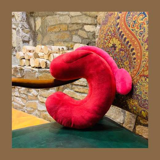 草原记忆——“玉龙”颈枕 商品图1