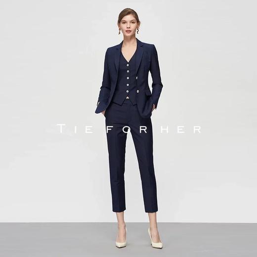 TF195 藏青色白贝壳扣西装三件套 商品图0