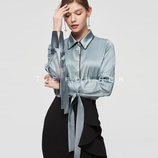 19SSDU70 丝光蓝真丝绑带衬衫 商品图1