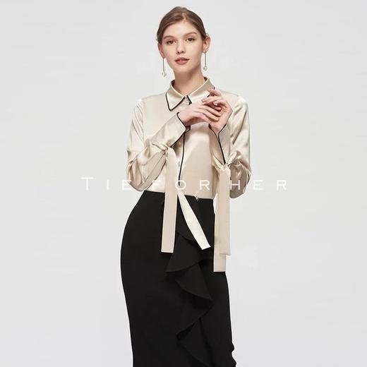 19SSDU71 香槟色真丝绑带衬衫 商品图1