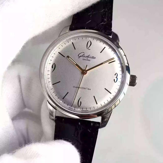 FK格拉苏蒂原创。型号：1-39-52-01-02-04，系列：20世纪复古，男士，透底。全自动机械机芯，精钢外壳，39毫米，9.4毫米，镀银表盘。 商品图5