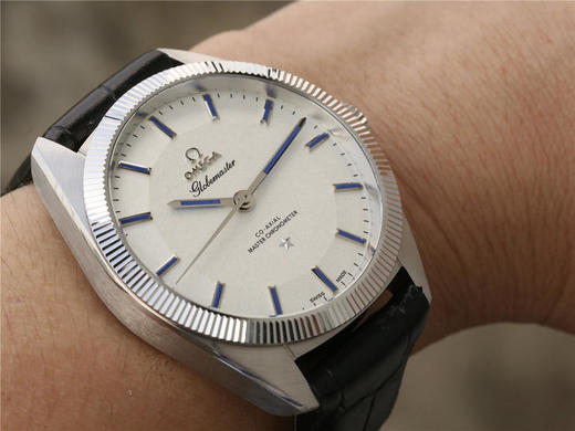 XF欧米茄星座尊霸系列，复古牙圈优雅设计，尺寸39x10mm，zui新改8900自动机械机芯，316L不锈钢表壳，牛皮表带，针扣，防水50米 商品图1