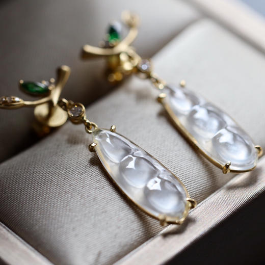 玻璃种翡翠福豆耳坠18k黄金沙弗莱石镶嵌 商品图4