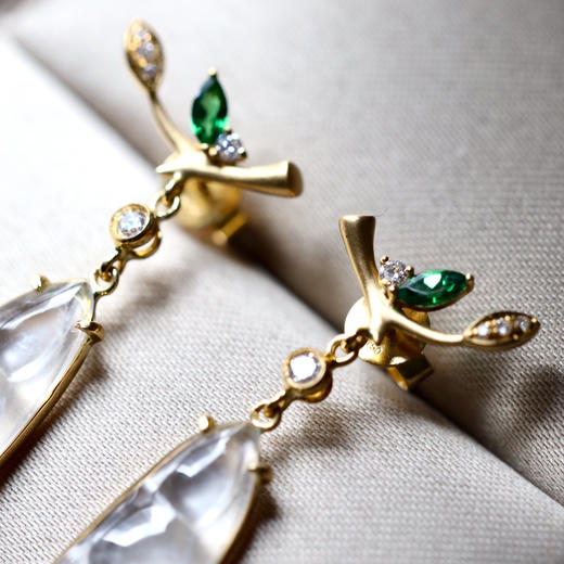 玻璃种翡翠福豆耳坠18k黄金沙弗莱石镶嵌 商品图3