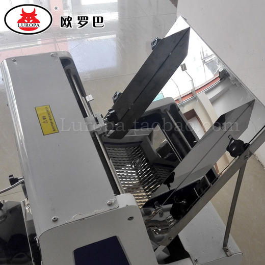 QP31欧罗巴出口 方包土司三明治 切割分片器 全自动电动商用面包切QP31 商品图2