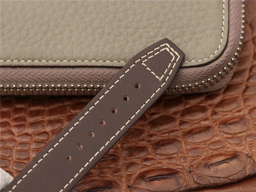 V7万国飞行员马克十八系列副本，瑞士真芯ETA2892巨作 【正品开模 】购入万国正品开模，所有组件均拆解分析并克隆，市面weiyi配件100%可与原装互换版本。直径40mm，厚度11mm 商品图10