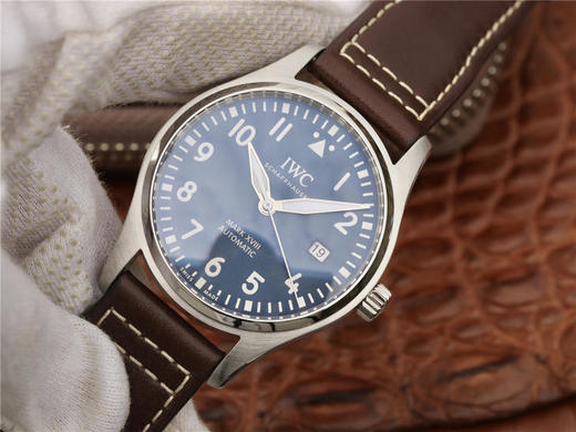 V7万国飞行员马克十八系列副本，瑞士真芯ETA2892巨作 【正品开模 】购入万国正品开模，所有组件均拆解分析并克隆，市面weiyi配件100%可与原装互换版本。直径40mm，厚度11mm 商品图3