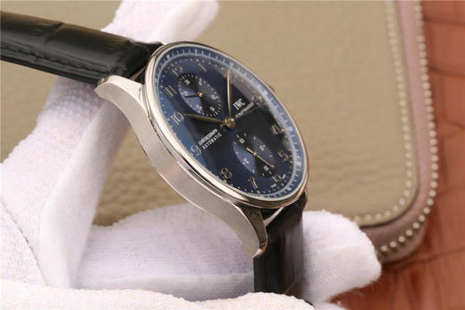 YL万国V7版本蓝面葡计上市，40.9mm。特点:1，时分秒针高度与正品一致，紧贴表盘，只有YLweiyi一家能够做到 商品图6