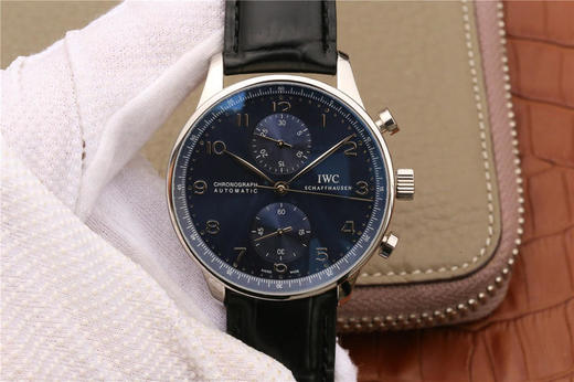 YL万国V7版本蓝面葡计上市，40.9mm。特点:1，时分秒针高度与正品一致，紧贴表盘，只有YLweiyi一家能够做到 商品图1