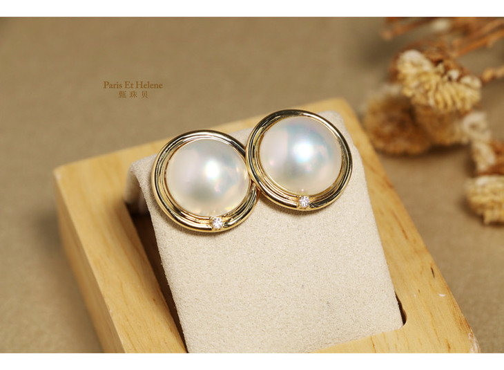 甄珠贝王妃耳钉星空白色马贝珠耳饰18k金钻石镶嵌复古时尚迷人