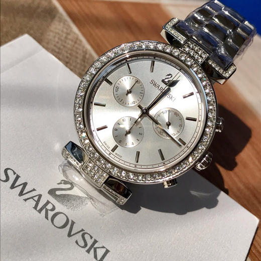 施华洛钢表壳精钢表带放射纹图案表盘表径38mm