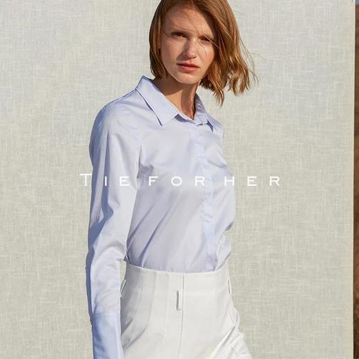 18AWDU19 飘逸蓝风琴褶基础衬衫 商品图0