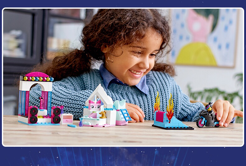 乐高露西的手提箱70833