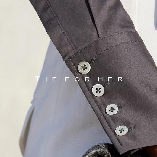 18AWDU20 蜥蜴灰风琴褶基础衬衫 商品图4