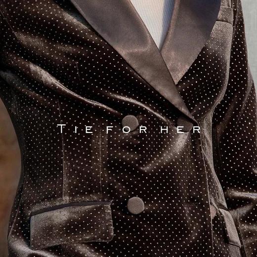 18TFL02 涅咖色丝绒压钻西装两件套 商品图3