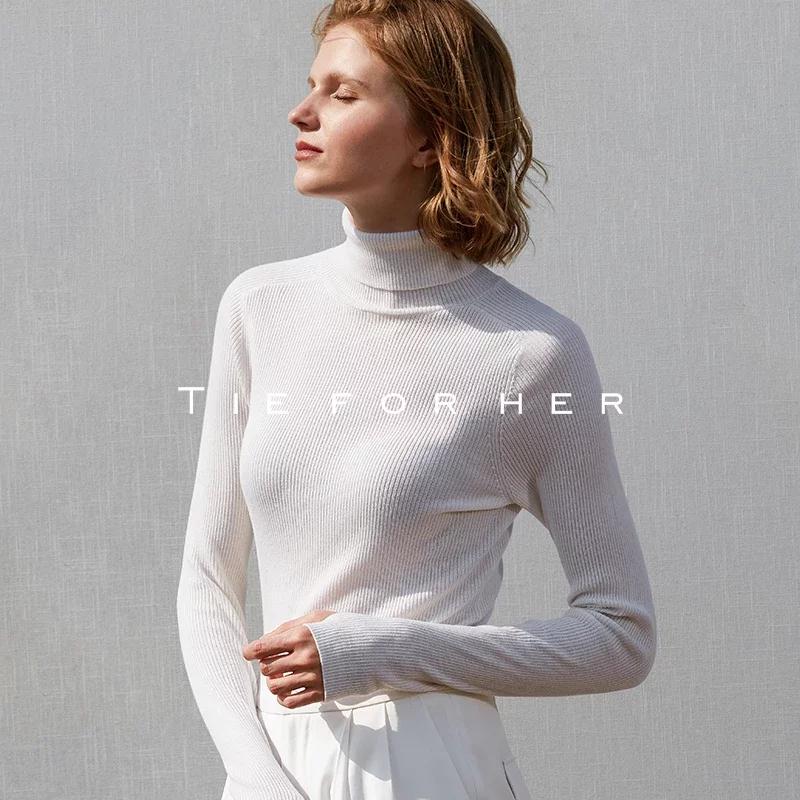 18AWP02 燕麦色高领羊毛针织衫