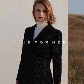 18TFL03 珍珠黑丝绒压钻西装两件套