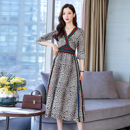 cqmn8892时尚潮流中长款宽松连衣裙优