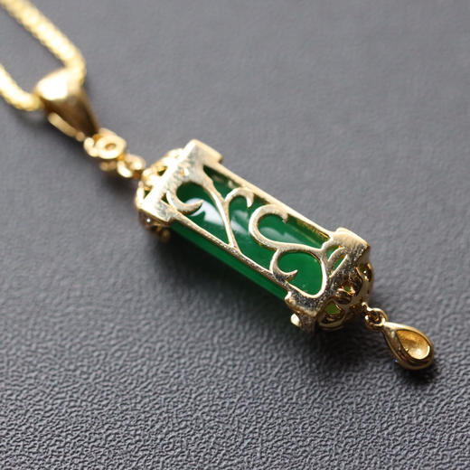 冰种阳绿复古翡翠吊坠18k黄金钻石镶嵌 商品图3