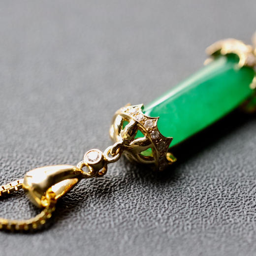 冰种阳绿复古翡翠吊坠18k黄金钻石镶嵌 商品图2