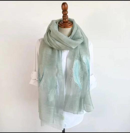 真丝羊毛刺绣围巾  70*200cm  5种颜色可选不含礼盒 商品图3