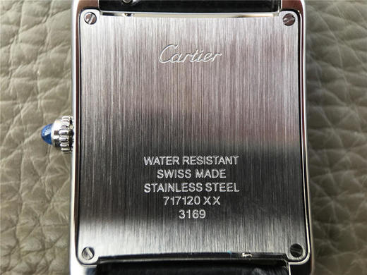 ZF卡地亚Tank Solo坦克系列WSTA0030女士情侣腕表。31mm宽，圆角和直角交替的表壳，蓝色半透明圆珠形表冠，银制珠光表盘，完美还原 商品图9