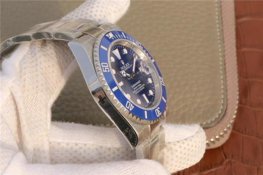N劳力士SUB潜航者系列116619LB蓝水鬼蓝鬼v11版，表壳表带镀750铂金，表壳背面四个角钢印和正品一模一样（贵金属750标、瑞士750纯度标、日内瓦狗头标、劳力士LOGO标） 商品图5