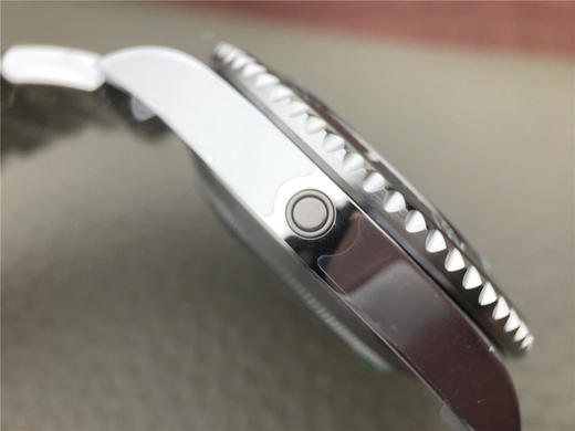 AR劳力士海使型126600（新小鬼王），2836机械机芯，直径43mm，振频：28,800每小时振荡次数 动力储备：40小时，外观表径：43毫米50周年【单红】 商品图9