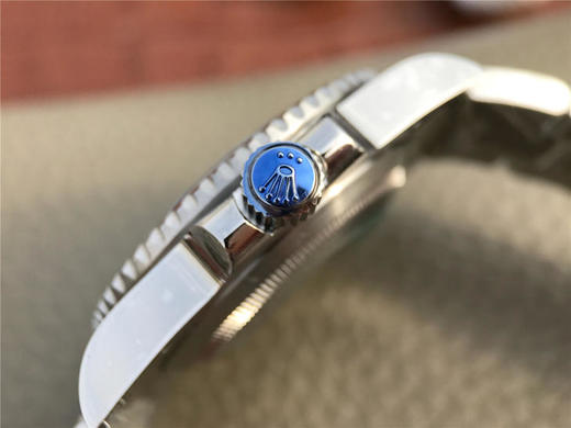 N劳力士SUB潜航者系列116619LB蓝水鬼蓝鬼v11版，表壳表带镀750铂金，表壳背面四个角钢印和正品一模一样（贵金属750标、瑞士750纯度标、日内瓦狗头标、劳力士LOGO标） 商品图7