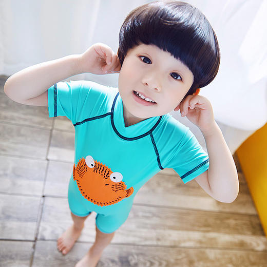 【航海用品】连体男童短袖泳衣卡通小鱼印花防晒沙滩冲浪潜水泳装 商品图1